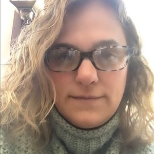 Meet your Posher, Deb